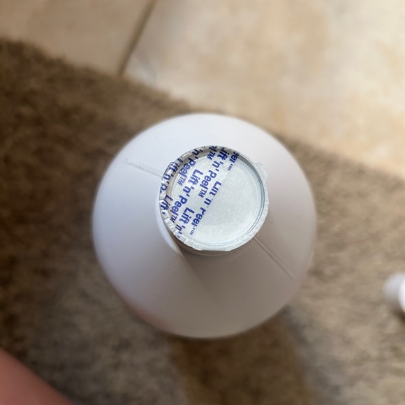 Biolage shampoo - Picture 2 of 2